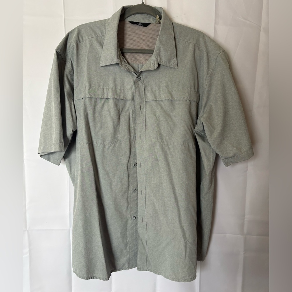 Wrangler Men’s Short Sleeve Grey Button Up - Size XL
